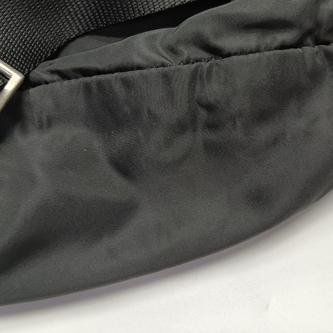 Vela Small Nylon Black