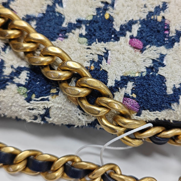 CHANEL 19 WOC Wool Beige