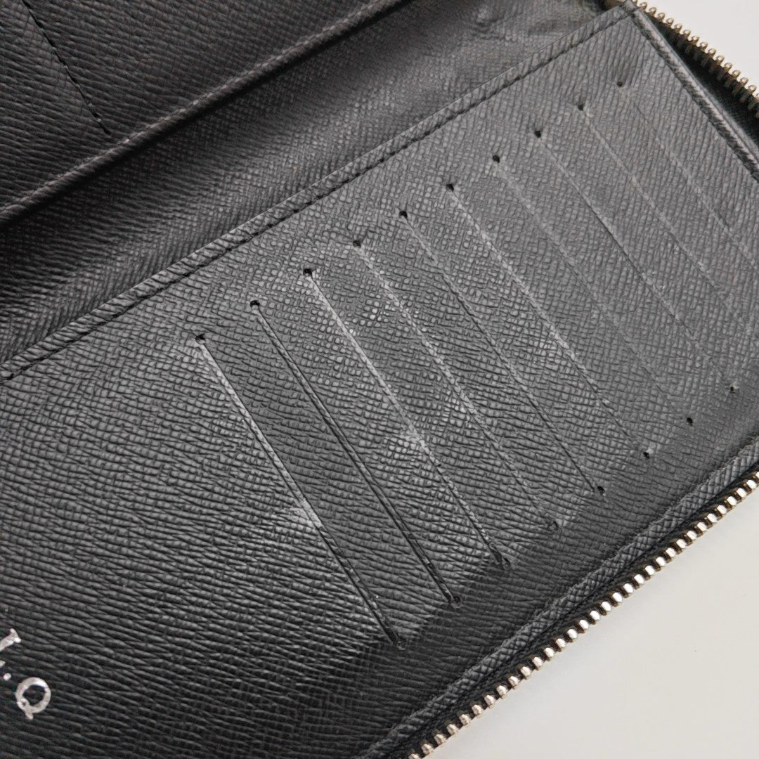 ZIPPY Damier Graphite Coated Canvas Gray Wallet