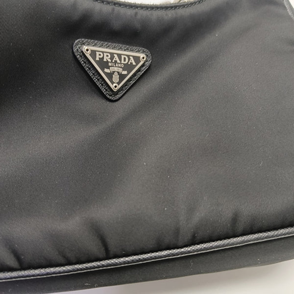 Re-Edition2005 Nylon Black