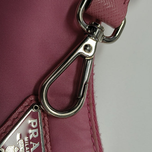 Re-Edition2005 Nylon Red