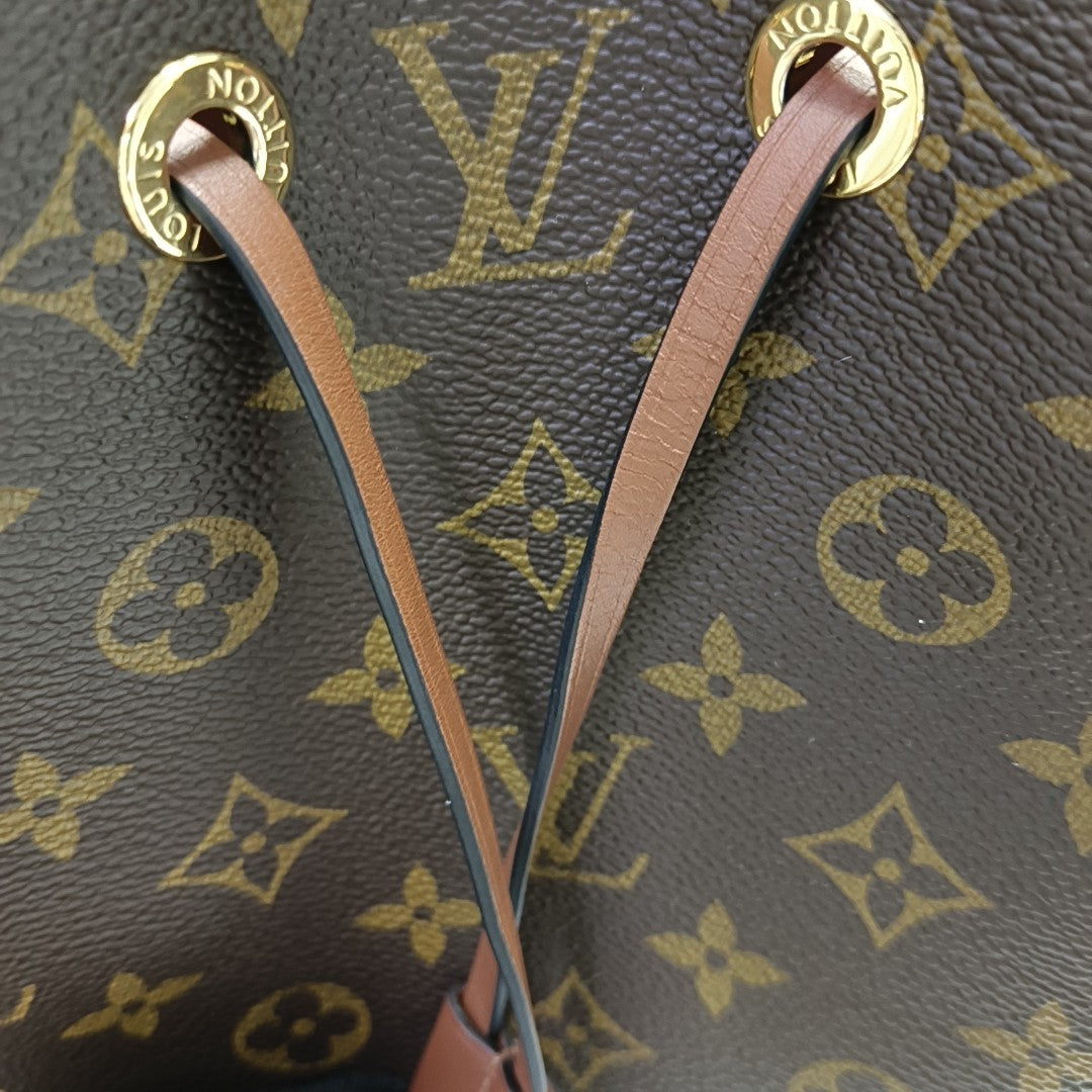 NÉONOÉ MM Monogram Coated Canvas Brown