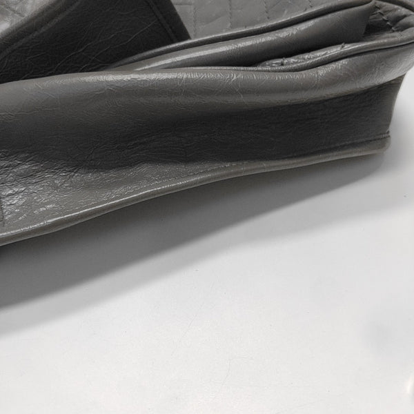 NIKI Large Chevron Calfskin Gray