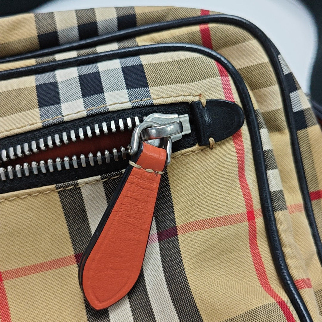 Bolso de hombro de lona pequeño beige