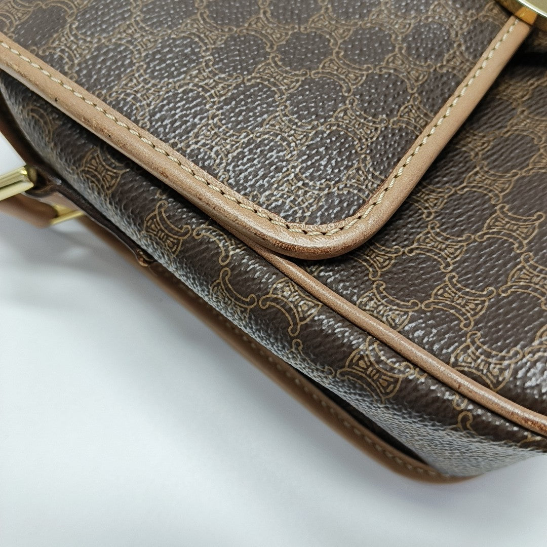 Coated Canvas Brown