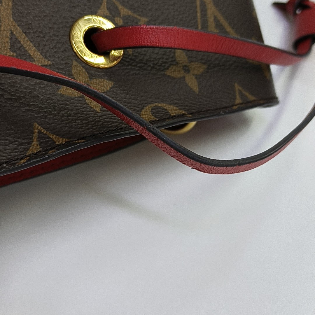 NÉONOÉ MM Monogram Coated Canvas Brown