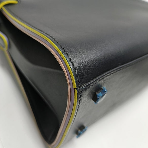 Tempête Medium Calfskin Black
