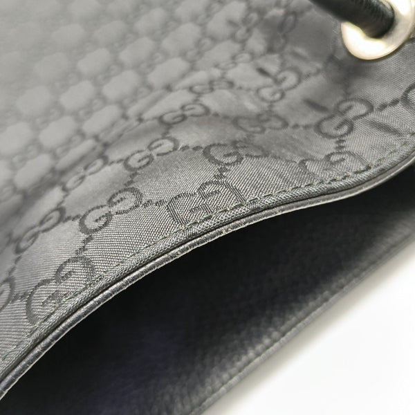 Monogram Canvas Black
