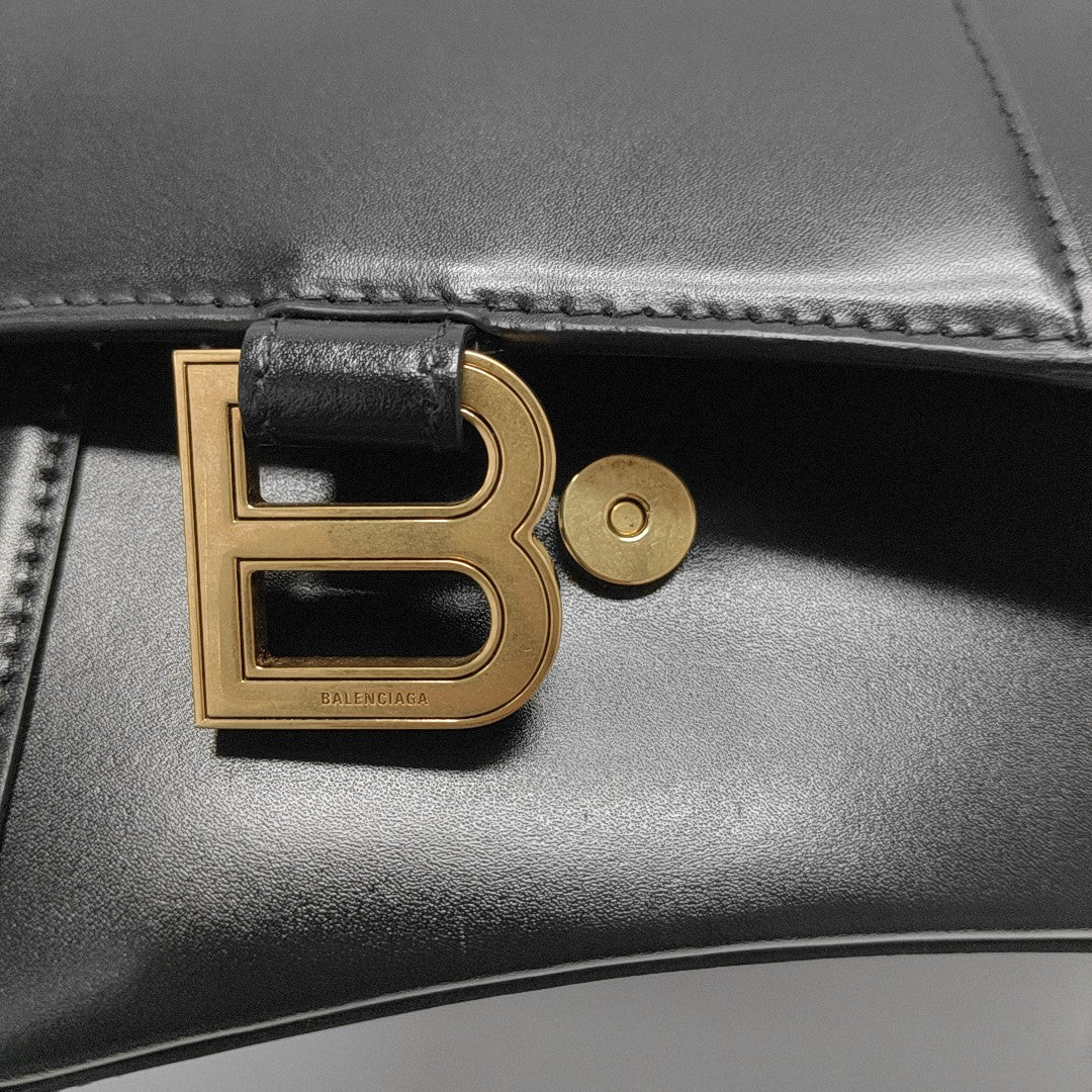 Hourglass S Calfskin Black