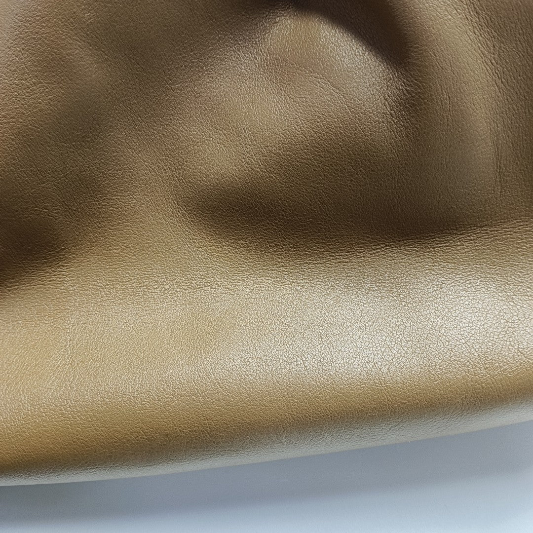 The Pouch Large Calfskin Brown