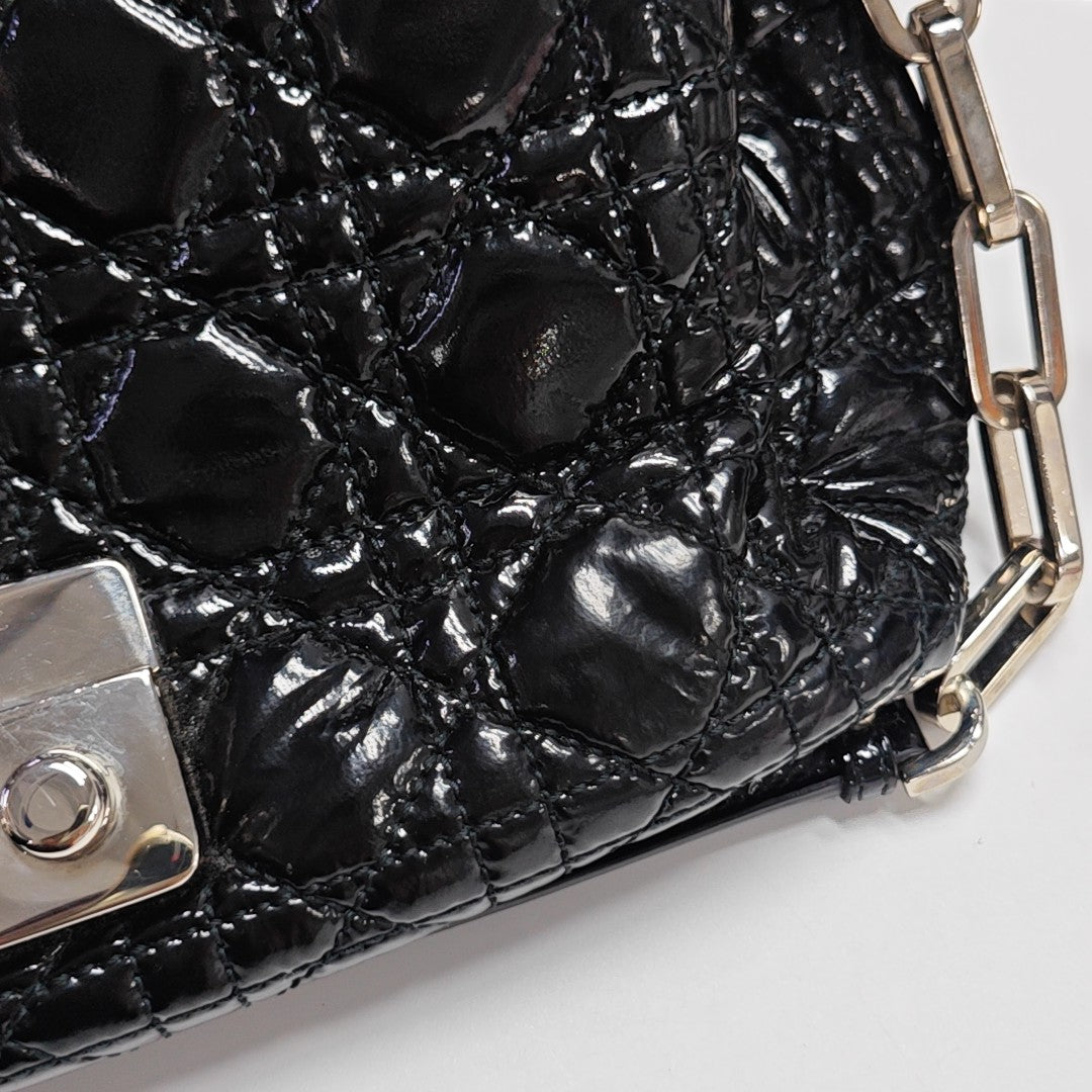 New Lock Cannage Patent Leather Black