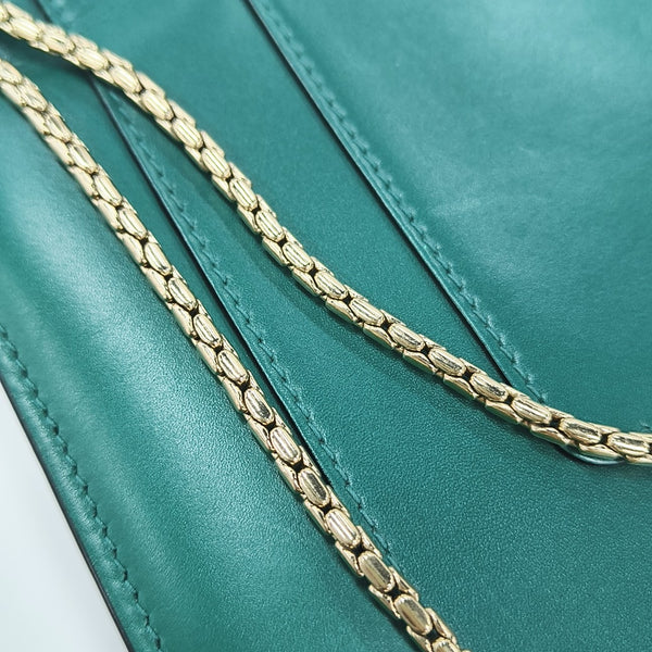 SERPENTI FOREVER Medium Calfskin Green