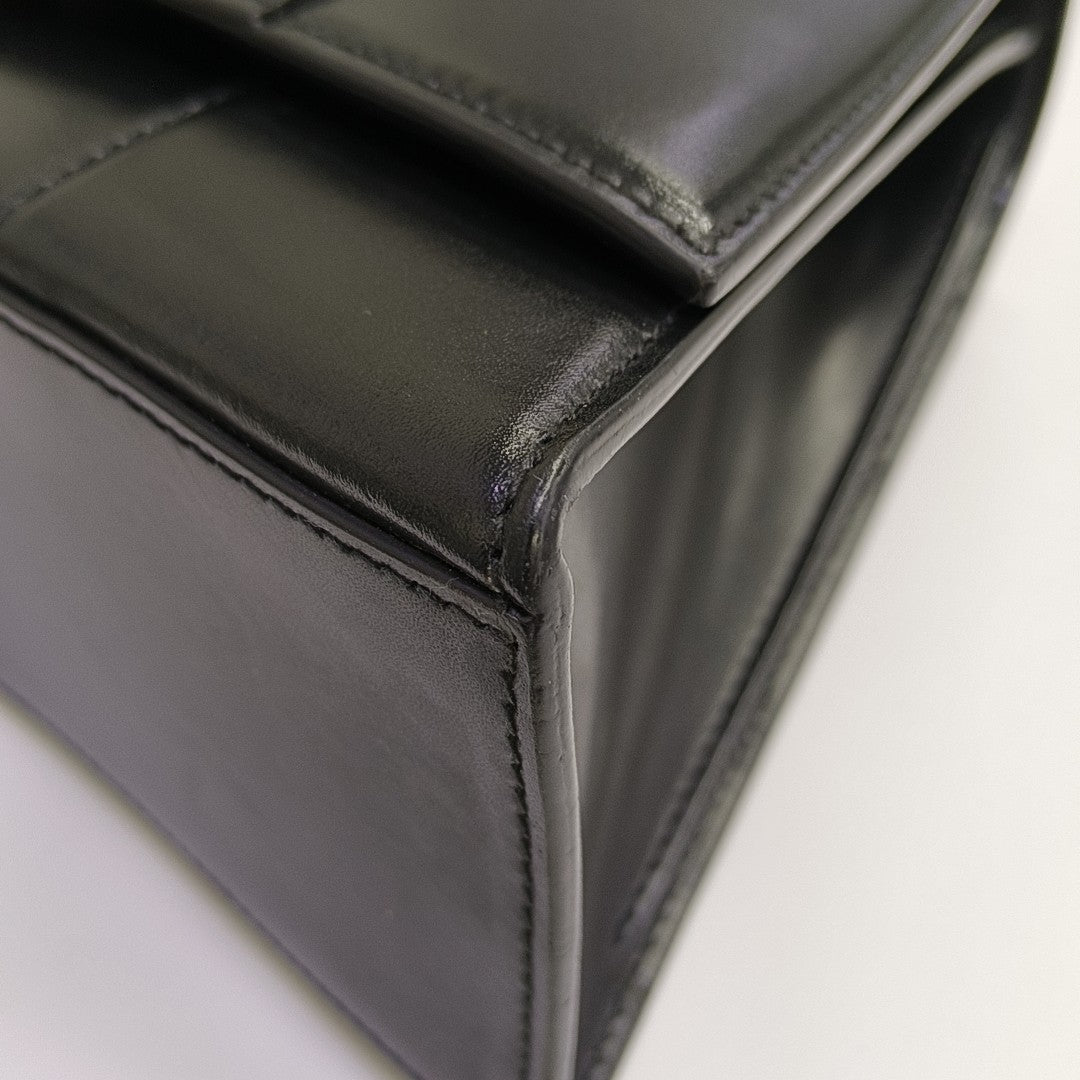 Hourglass Small Calfskin Black