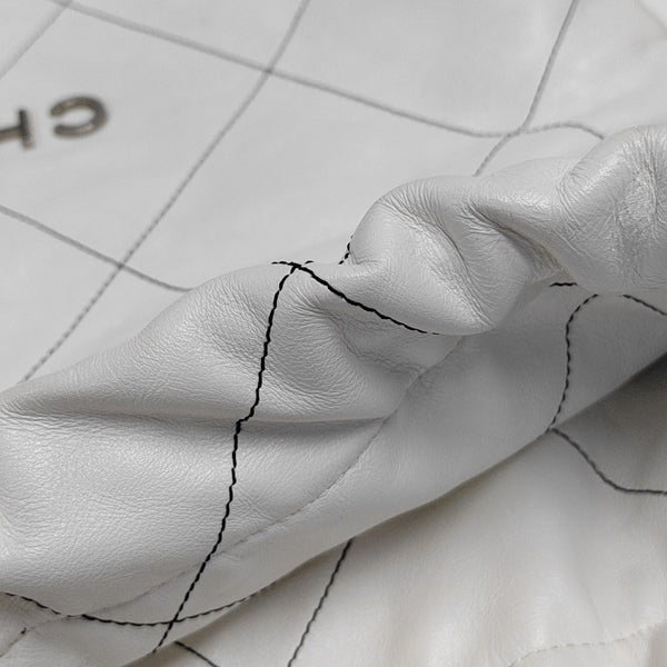 CHANEL 22 Medium Quilted Calfskin White