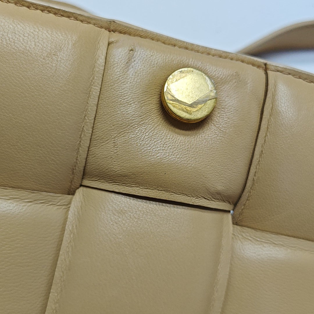 Cassette Medium Lambskin Beige
