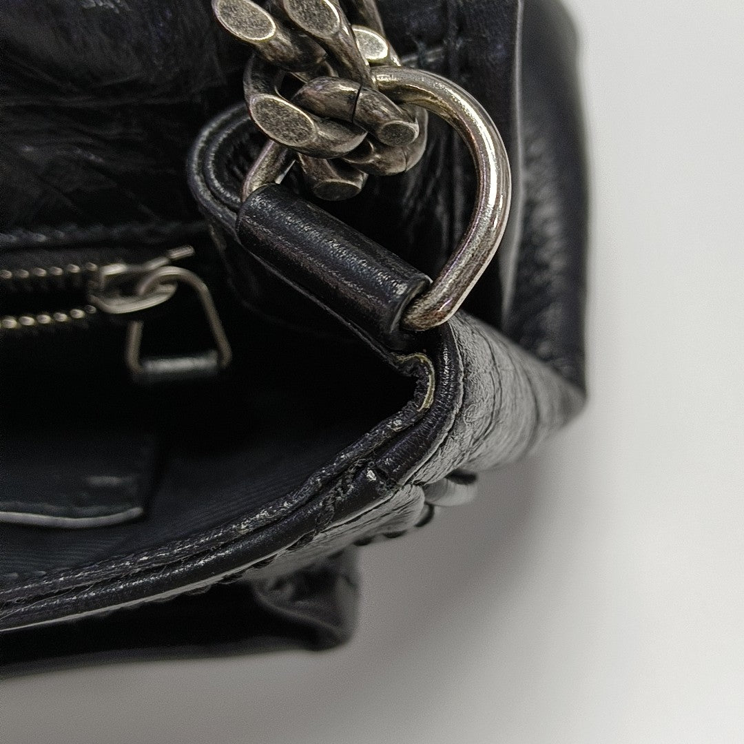 NIKI Medium Chevron Calfskin Black