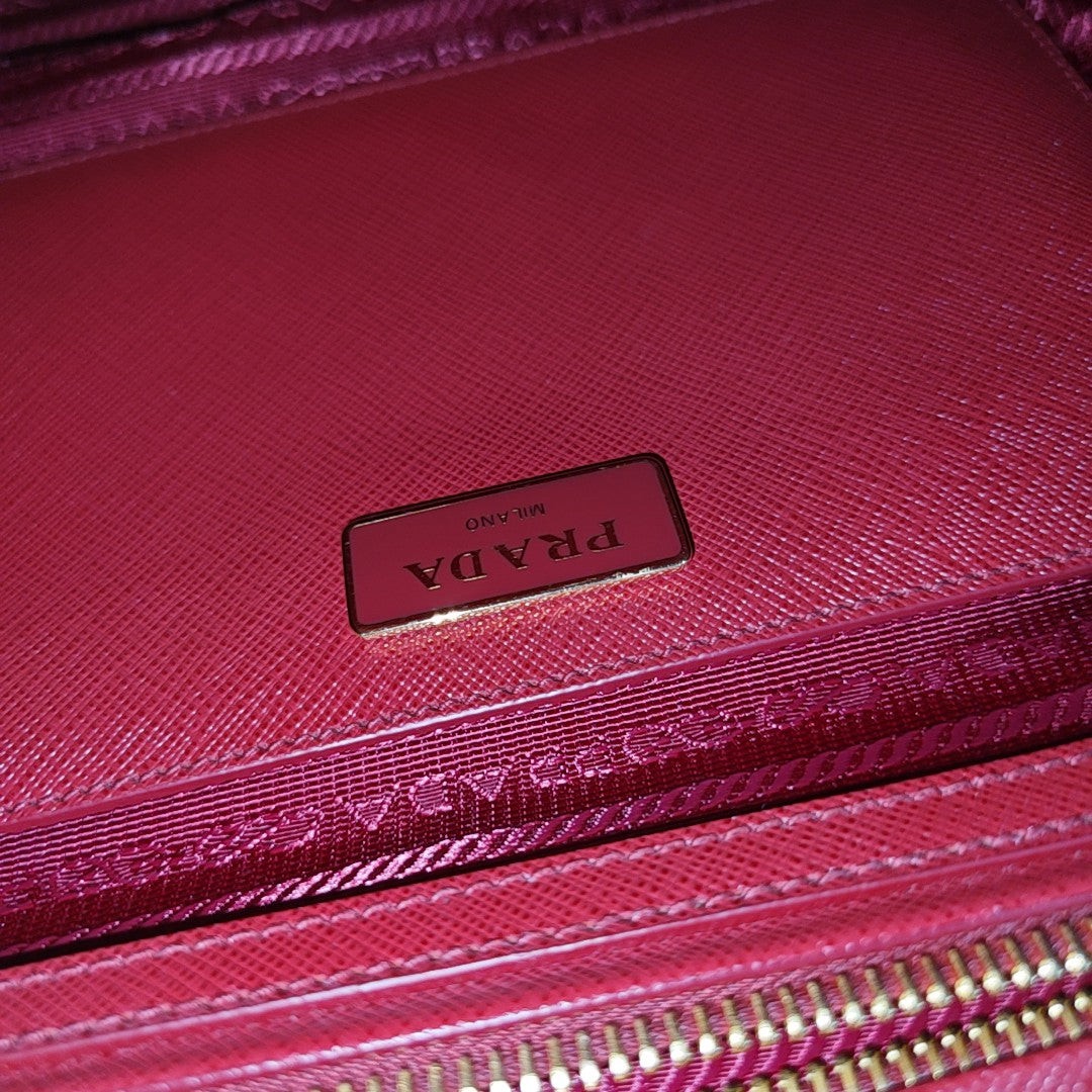 Galleria Large Saffiano Calfskin Red