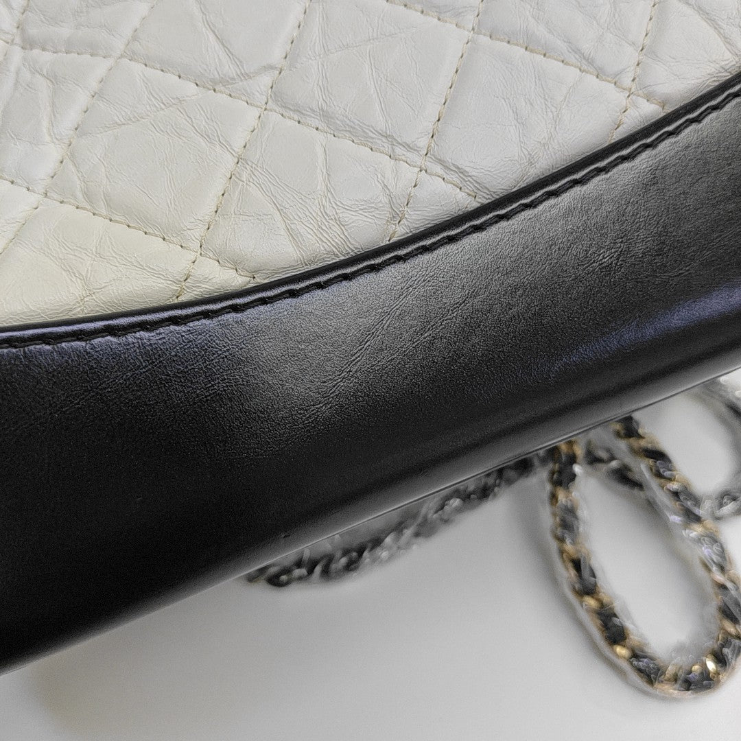 GABRIELLE Small Quilted Calfskin White