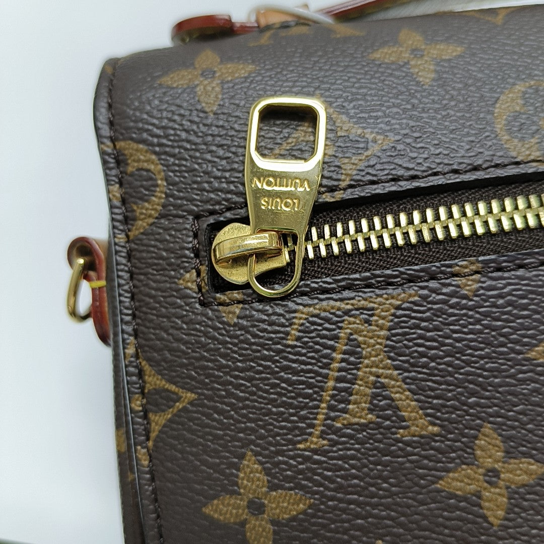 MÉTIS MM Monogram Coated Canvas Brown