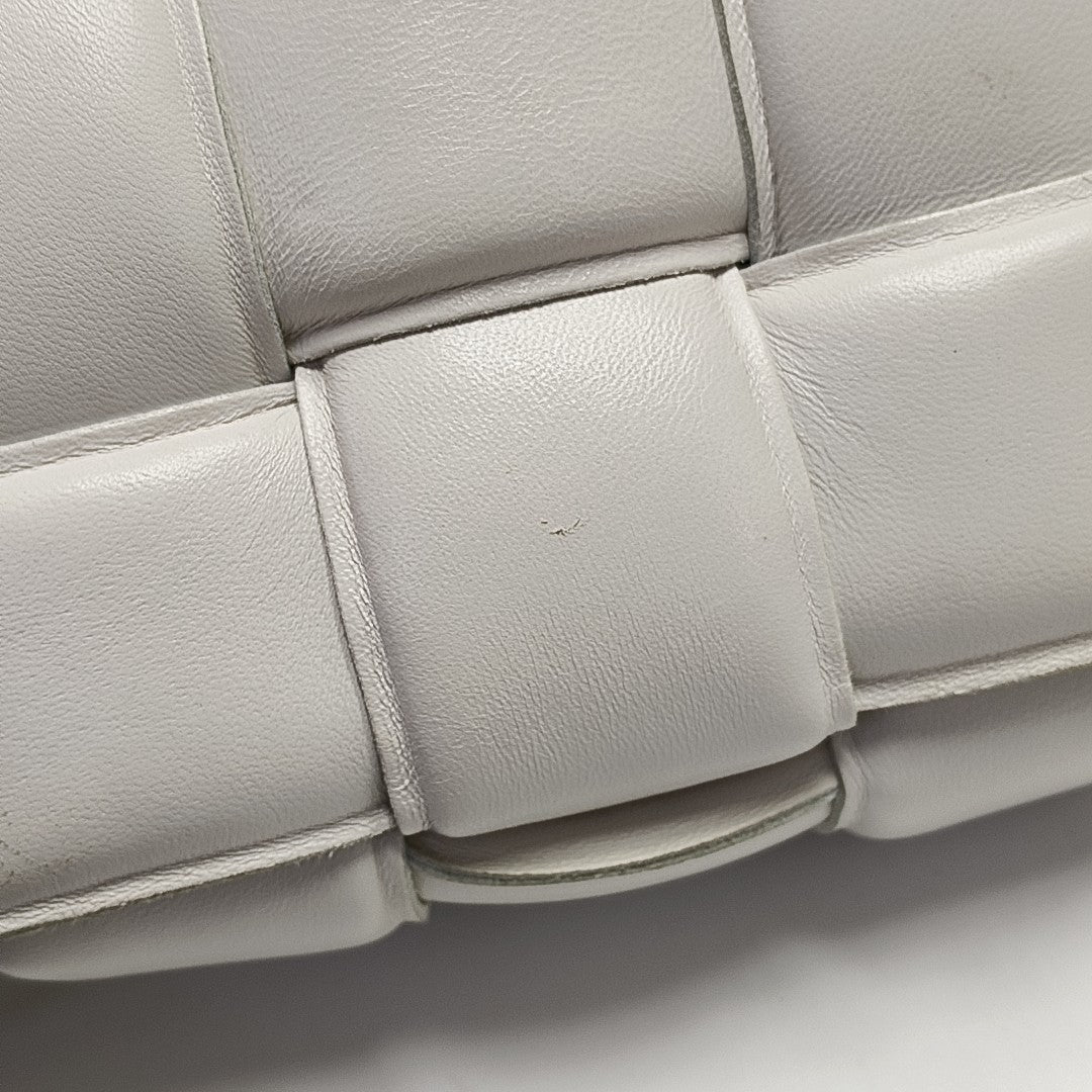 Cassette Medium Lambskin White
