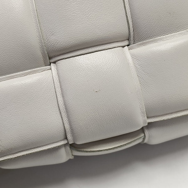 Cassette Medium Lambskin White