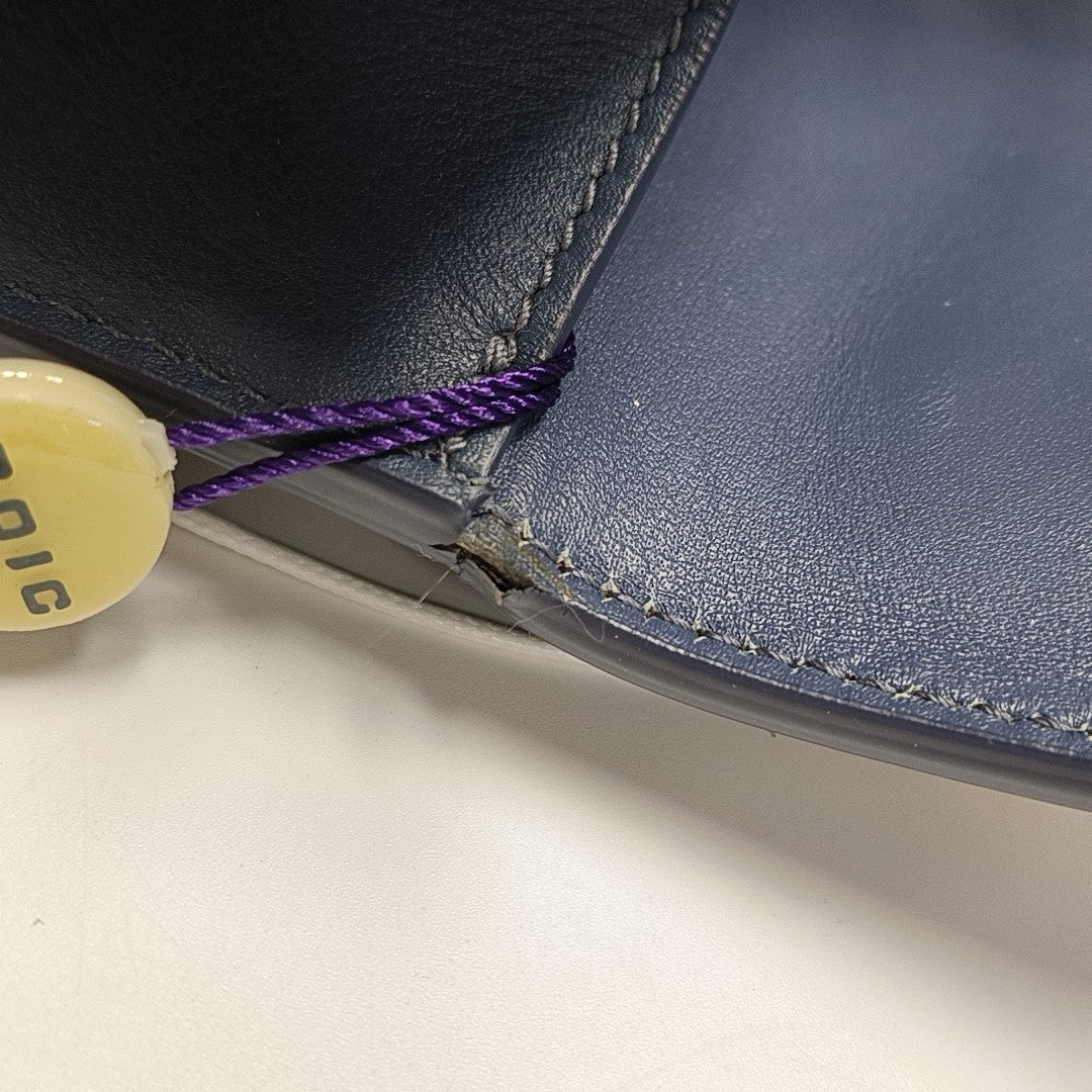30 Montaigne Calfskin Blue