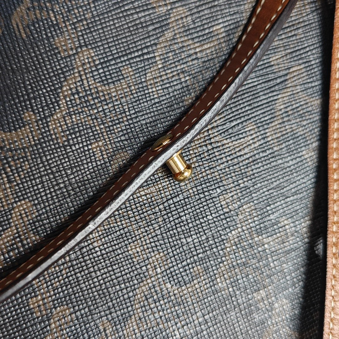 TRIOMPHE CANVAS Small Coated Canvas Brown