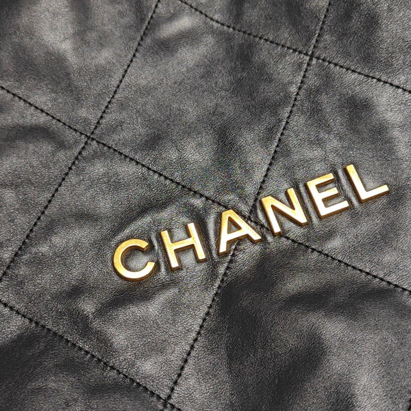 CHANEL 22 Small Quilted Calfskin Black