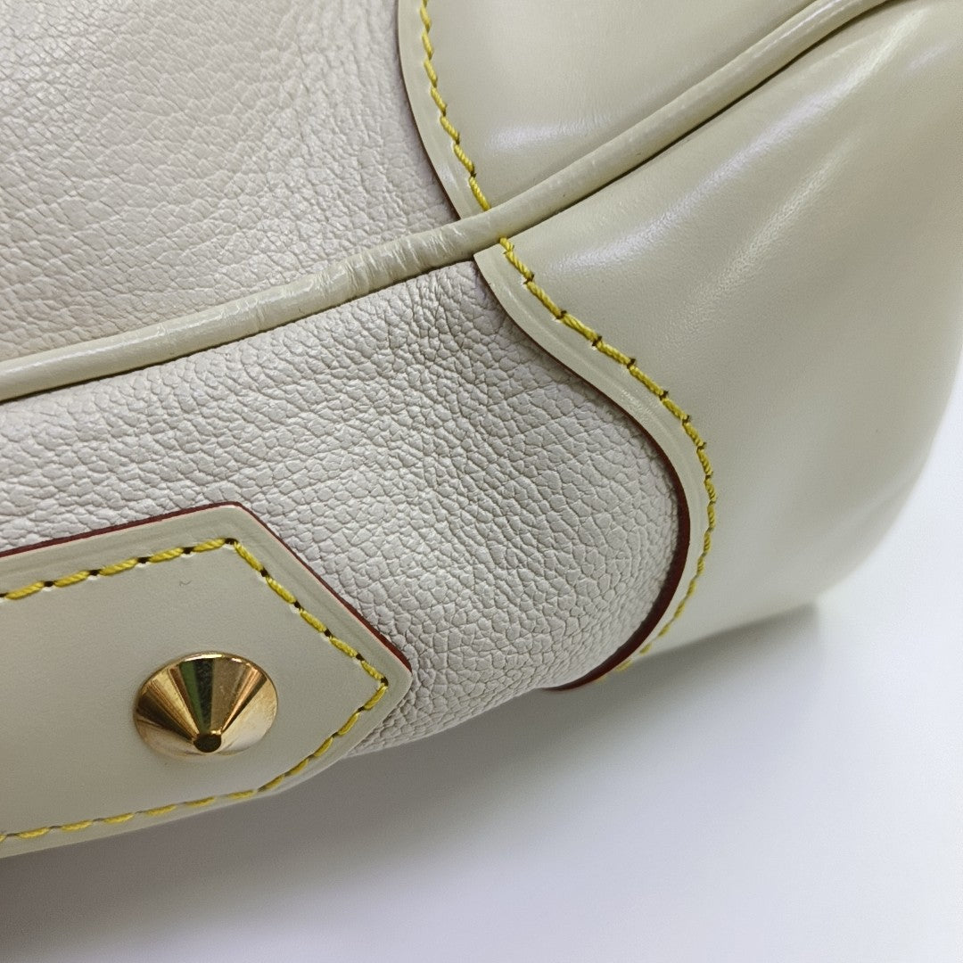 L'ESSENTIEL Lambskin White