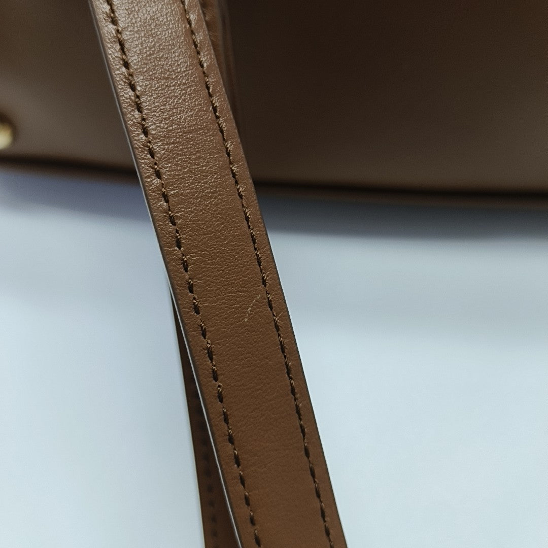 Arcadie Small Calfskin Brown