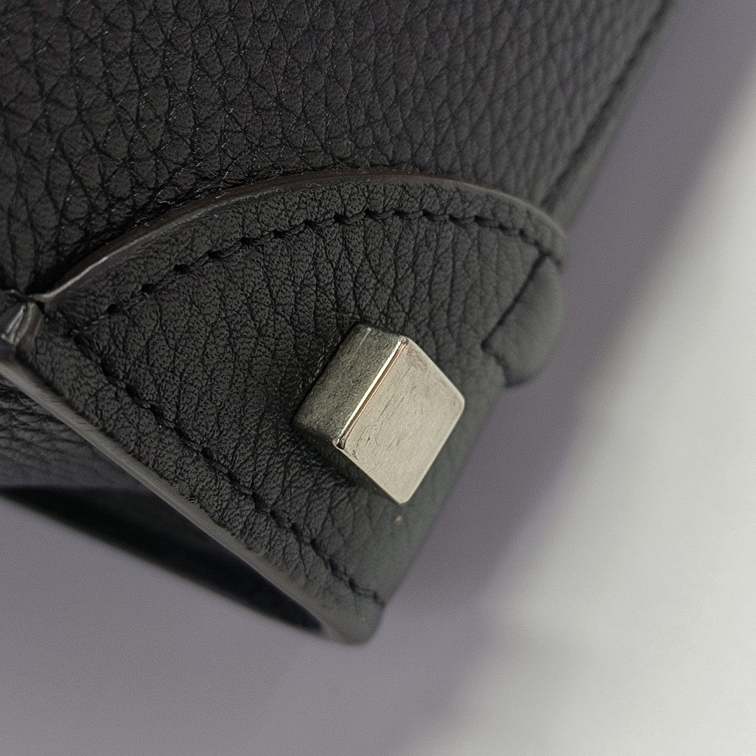 LUGGAGE Calfskin Black
