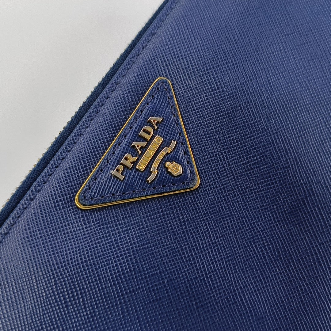 Zippy Wallet Saffiano Calfskin Blue Wallet
