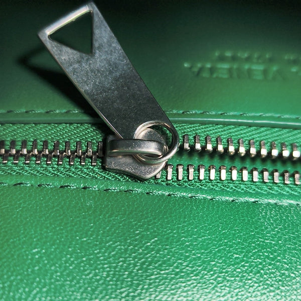 The Clip Calfskin Green