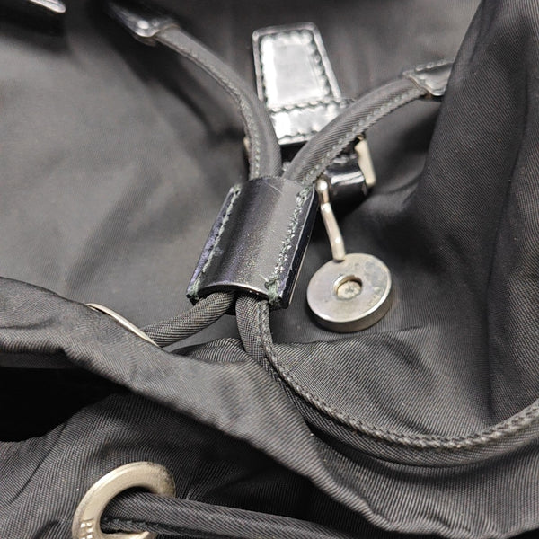 Vela Nylon Black