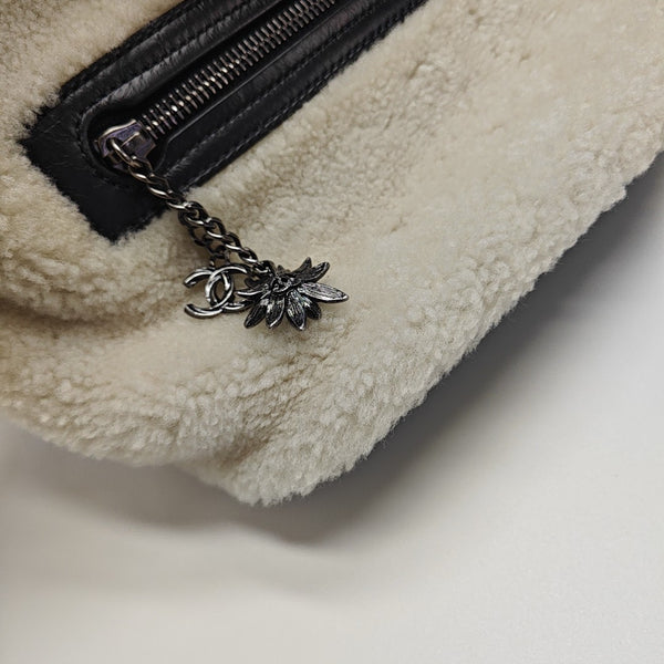 Quilted Sheepskin Backpack Beige