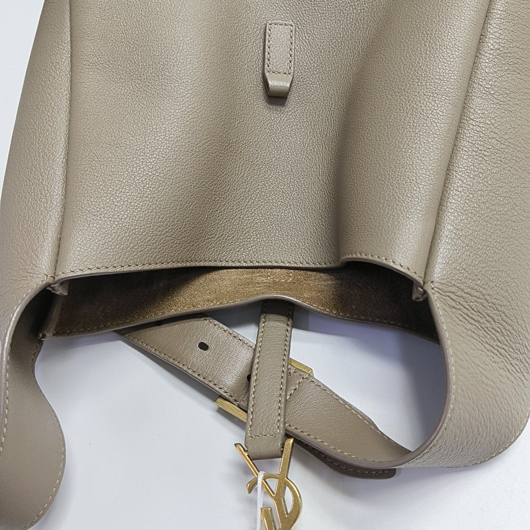 LE 5 À 7 Small Calfskin Gray