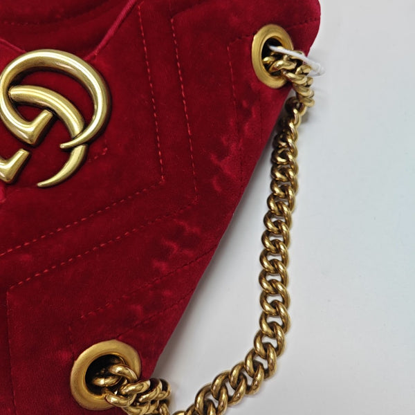 GG Marmont Small Quilted Velvet Red