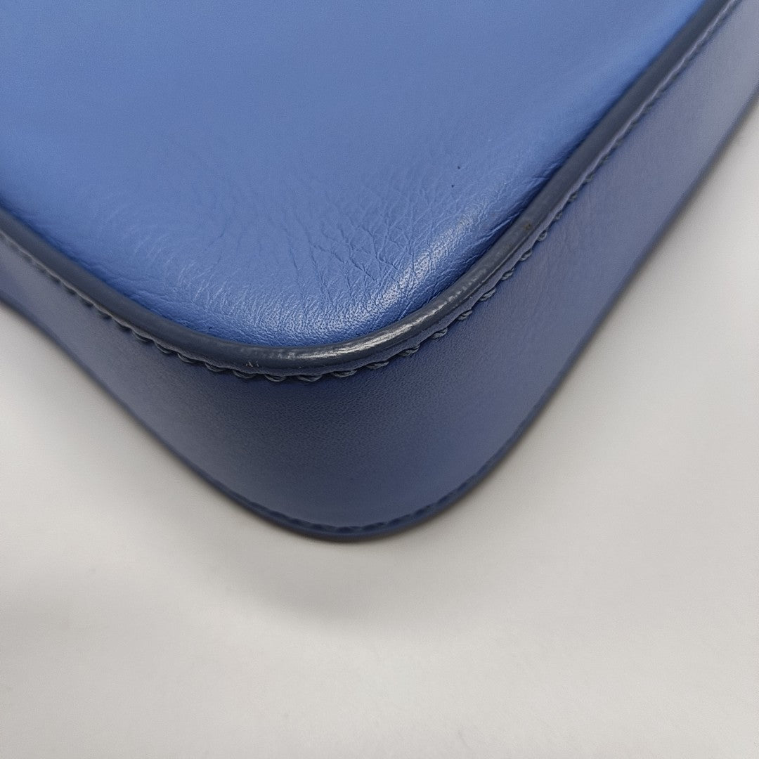 Baguette Medium Calfskin Blue