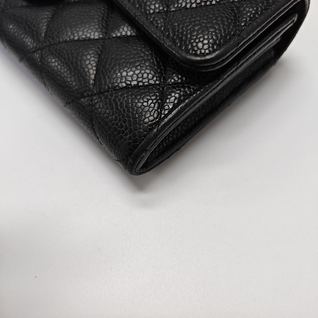 CLASSIC FLAP Mini Quilted Grained Calfskin Black Wallet