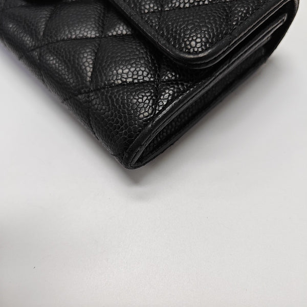 CLASSIC FLAP Mini Quilted Grained Calfskin Black Wallet