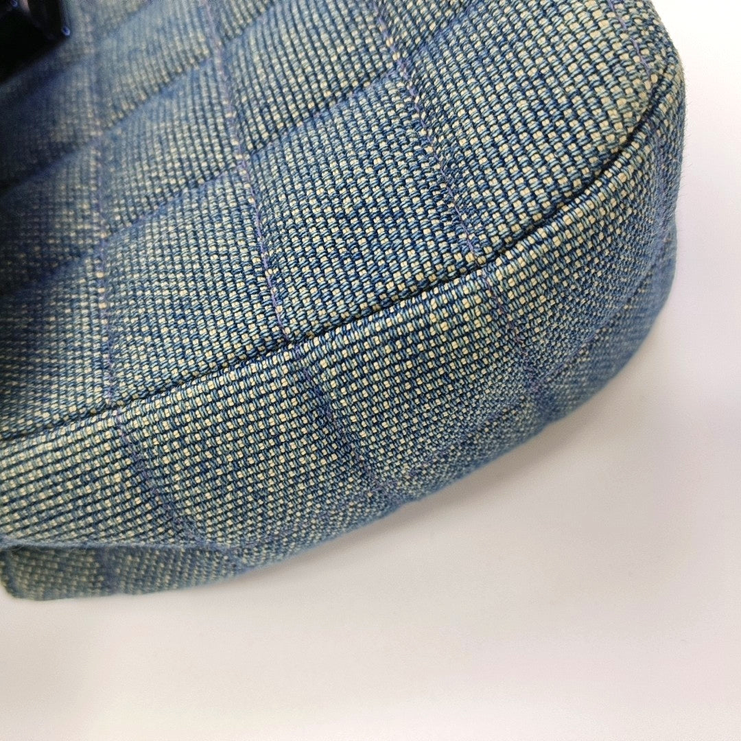2.55 Quilted Canvas Blue