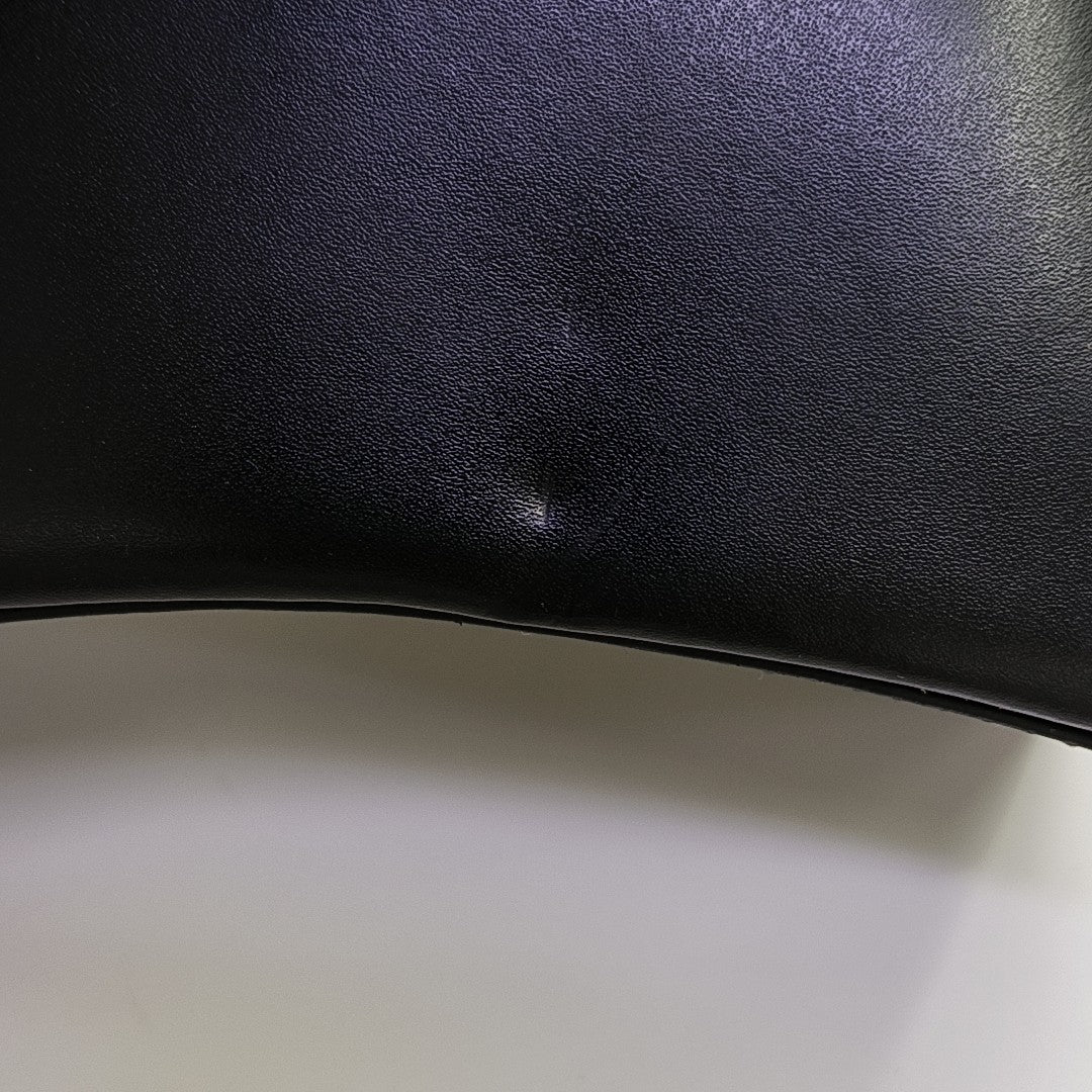 Hourglass XS Calfskin Black