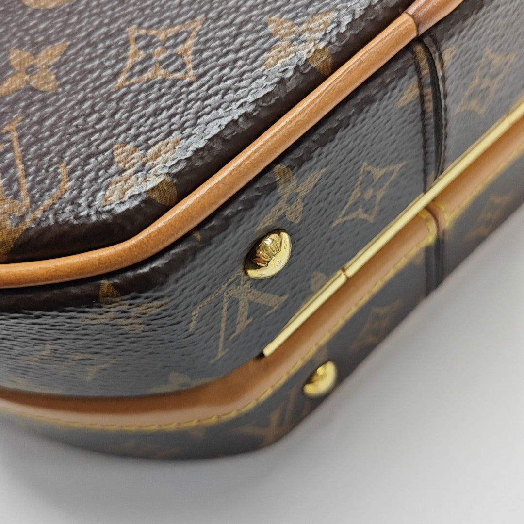 BOITE CHAPEAU PM Monogram Coated Canvas Brown