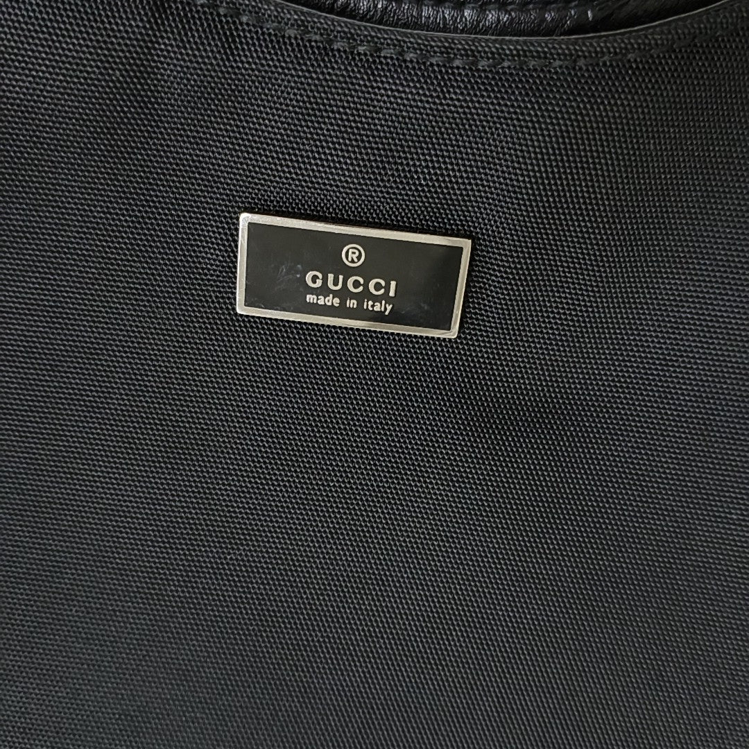 Canvas Black