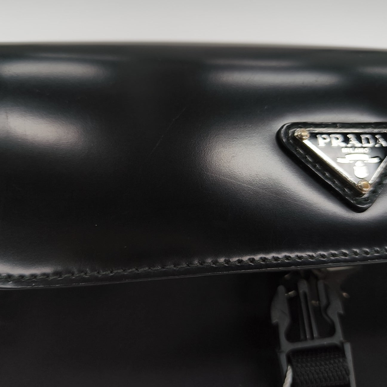 Nylon Calfskin Black