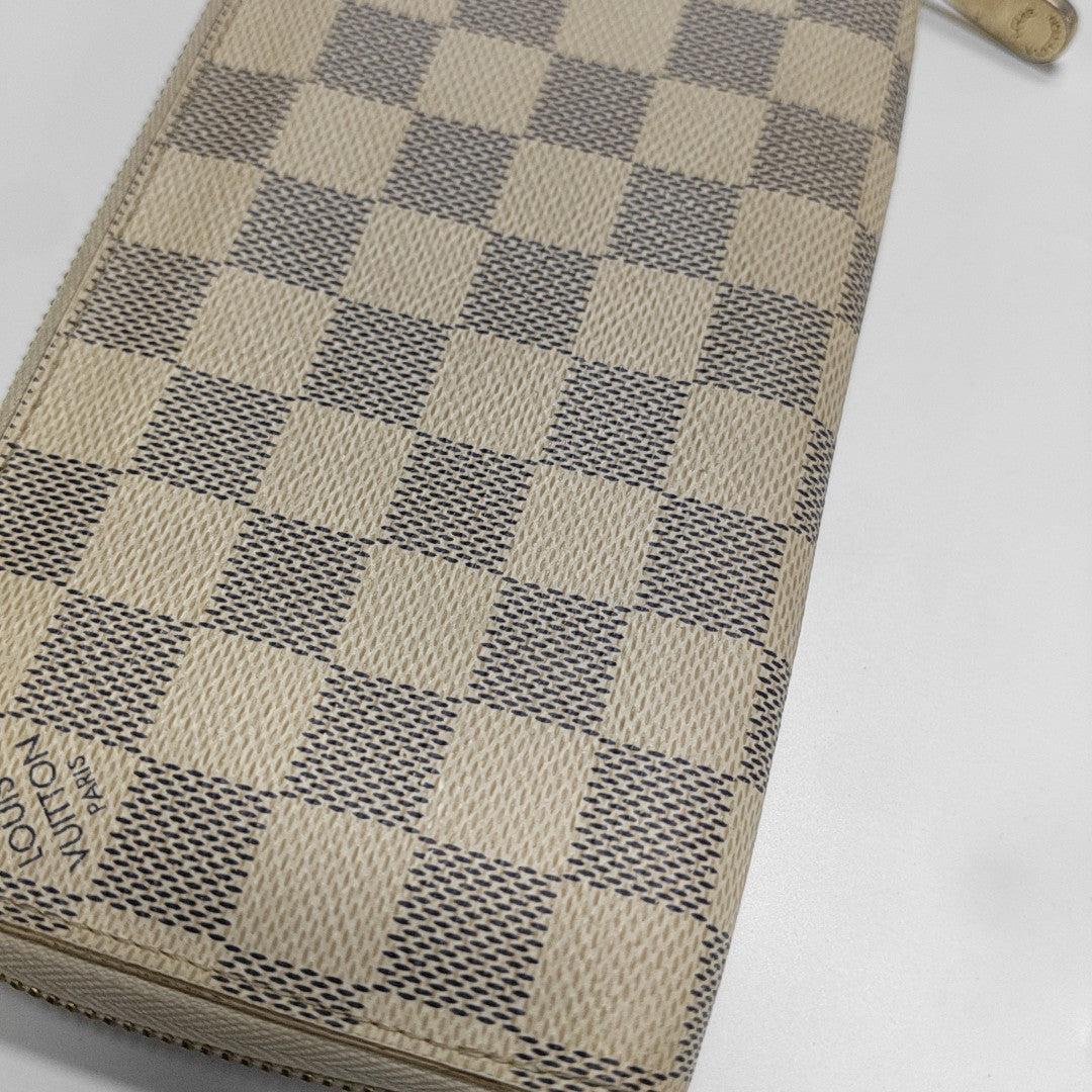 ZIPPY Damier Azur Coated Canvas White Wallet