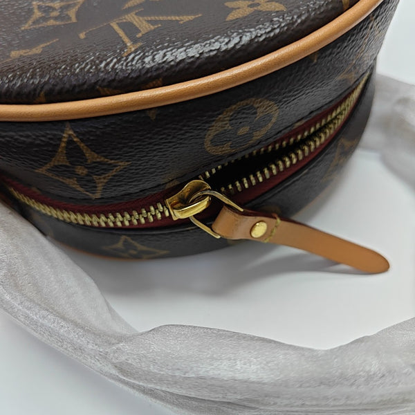 BOITE CHAPEAU PM Monogram Coated Canvas Brown