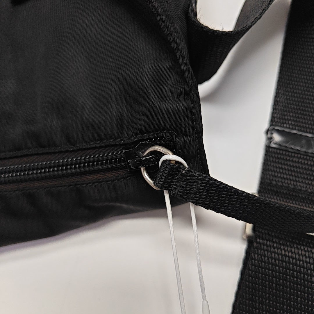 Vela Messenger Bag Nylon Black