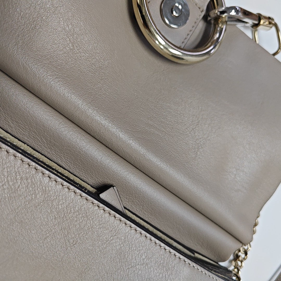 Faye Medium Calfskin Gray
