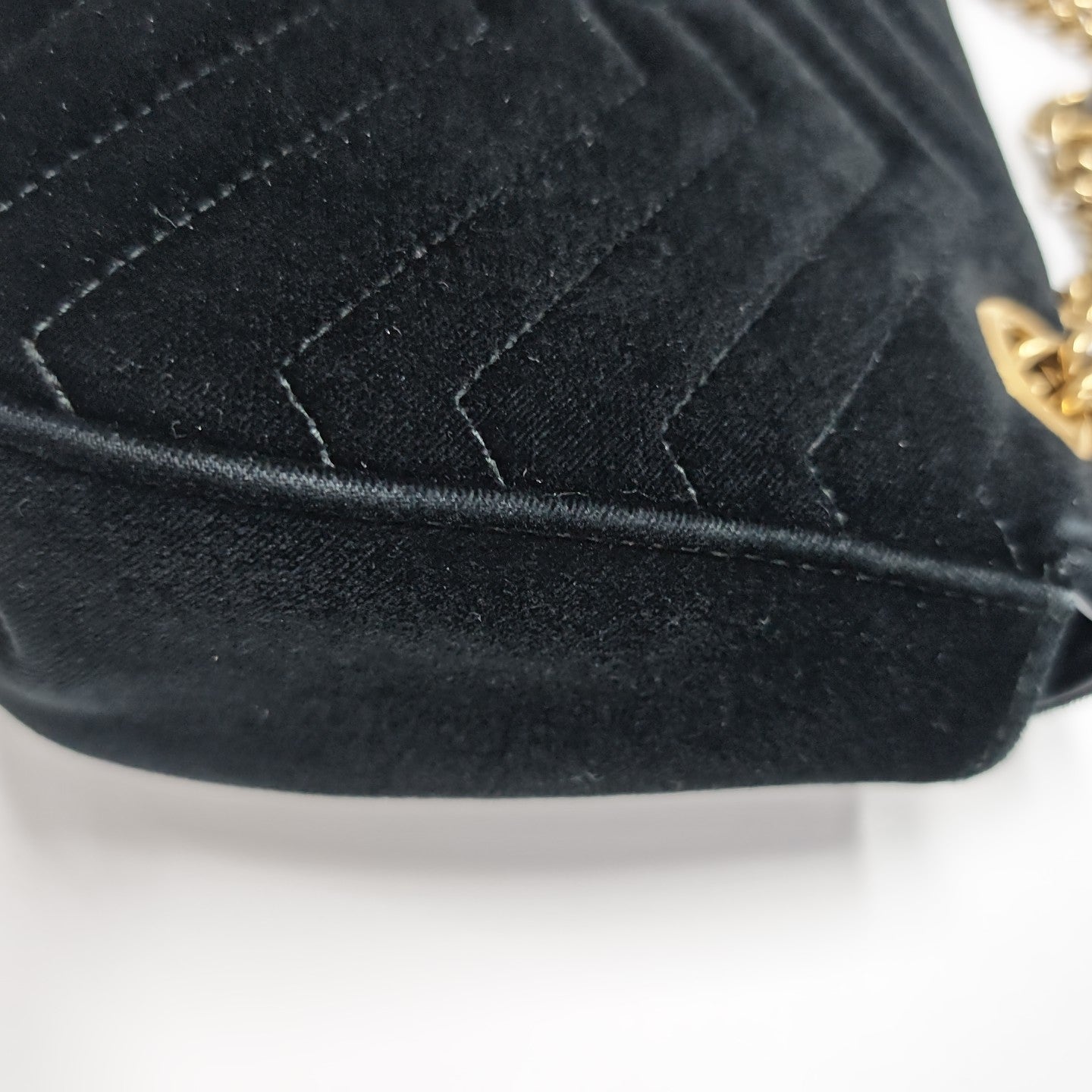 GG Marmont Medium Quilted Velvet Black